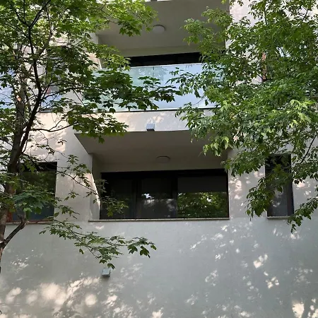 Artist's Place In 13th District Apartman *